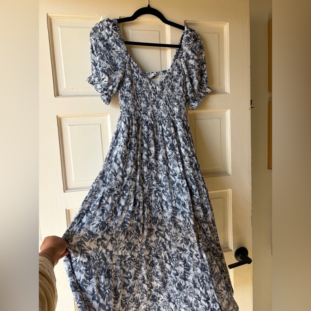 Abercrombie and Fitch Floral Blue and White Dress